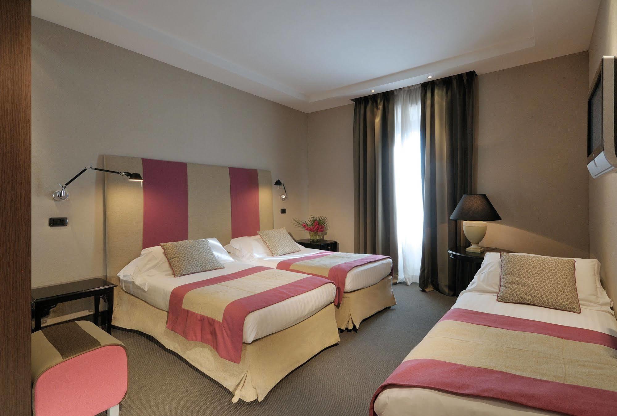 Alpi Hotel